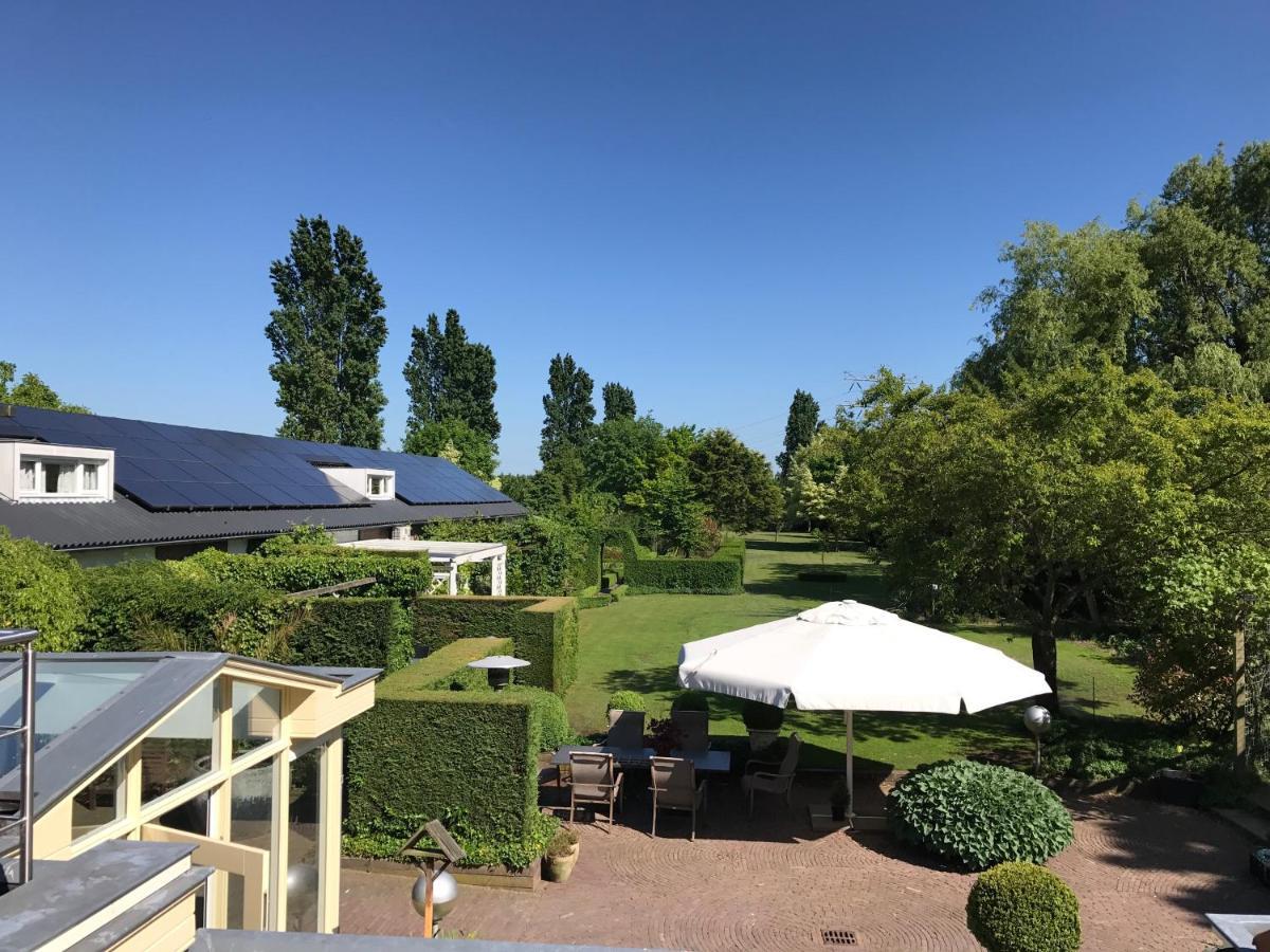 Borneman Buitenhof Houten Exterior foto